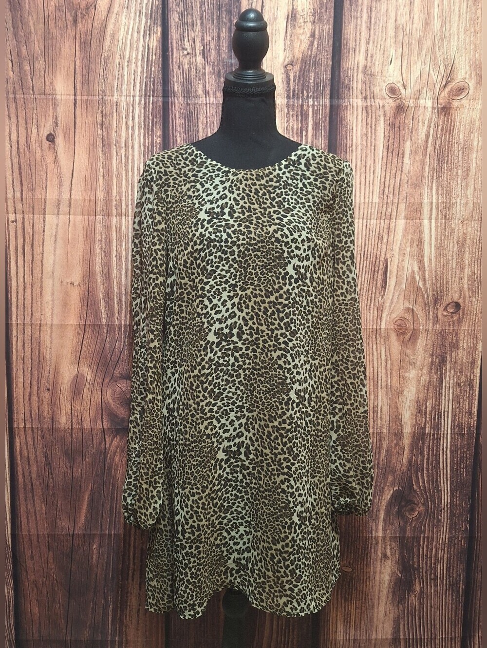 Daytrip Long Sleeve Leopard Print Dress in Brown And Blqck Size Medium